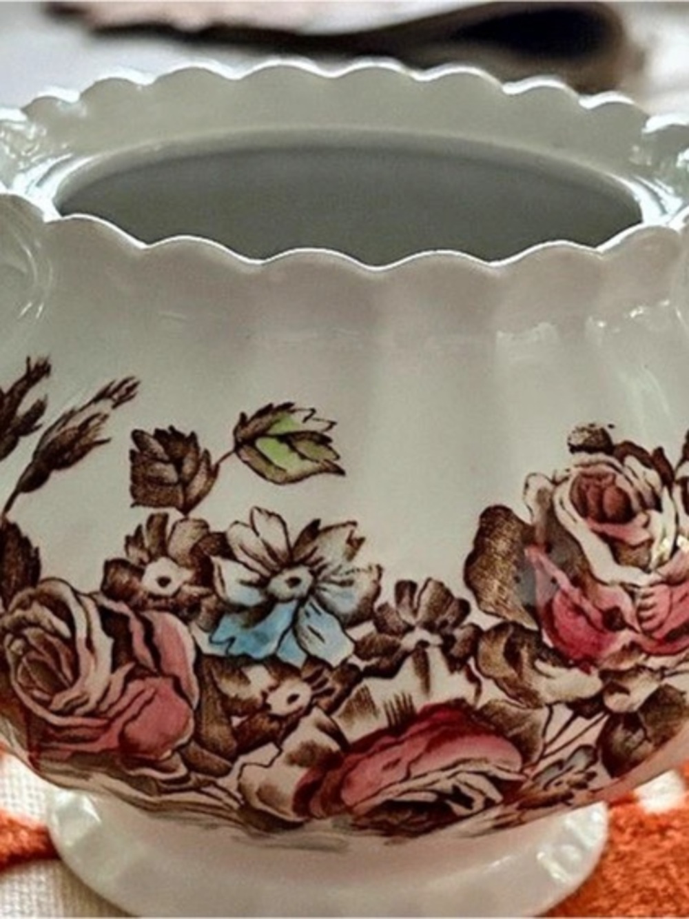 Johnson Brothers Devon Sprays Sugar Bowl Floral Creamer & Teacup Set